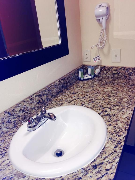 Texan Inn And Suites Tilden Quarto foto
